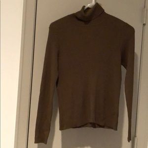 🍎Brown Turtleneck